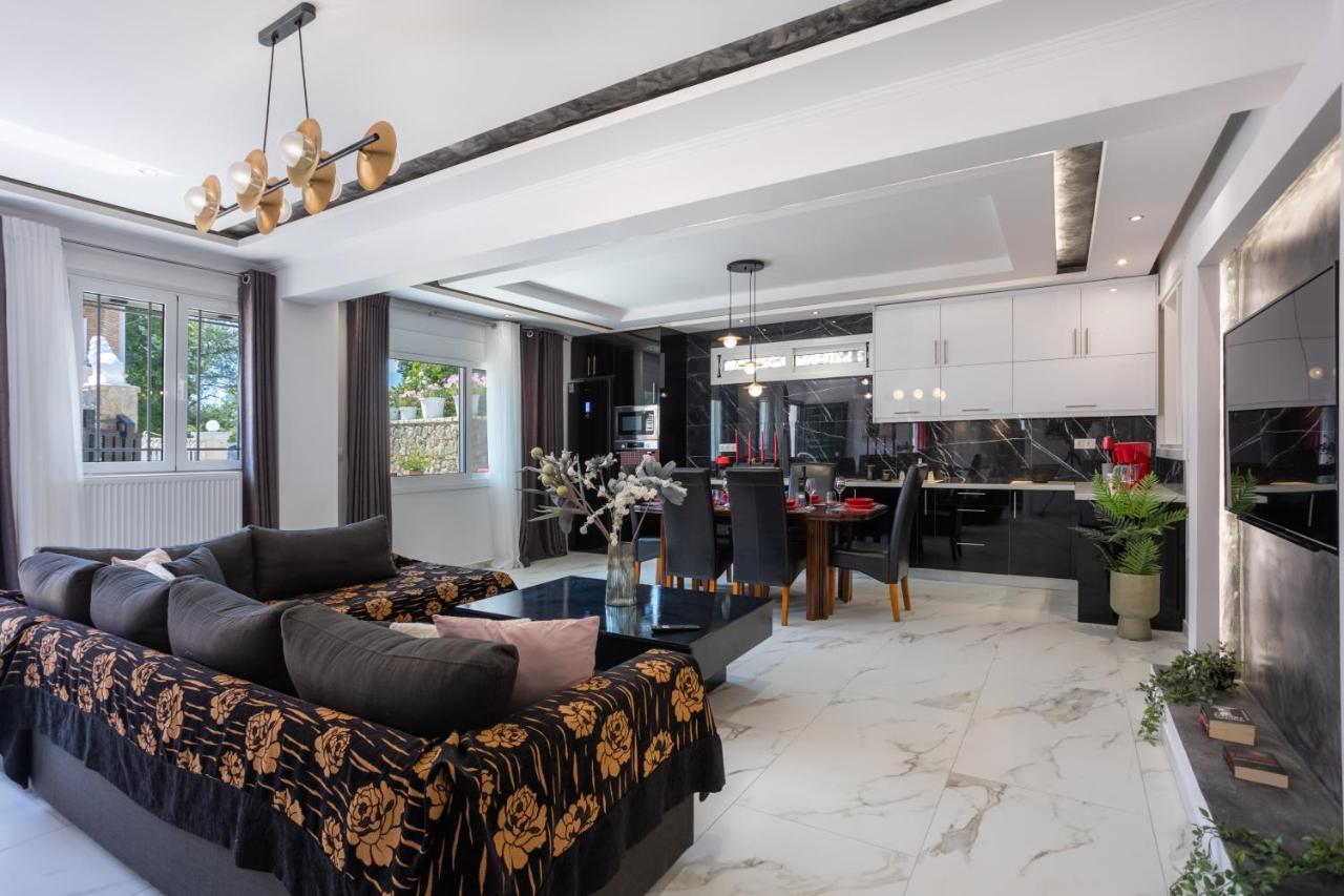 Nina'S Luxury Apartments Virós Exteriér fotografie